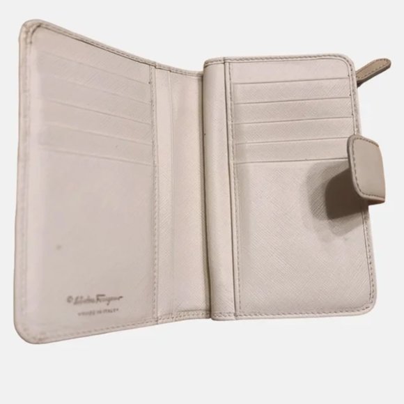 SALVATORE FERRAGAMO WALLET - Picture 4 of 8